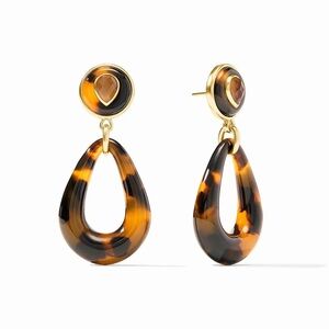 Elegant Tortoiseshell Drop Earrings